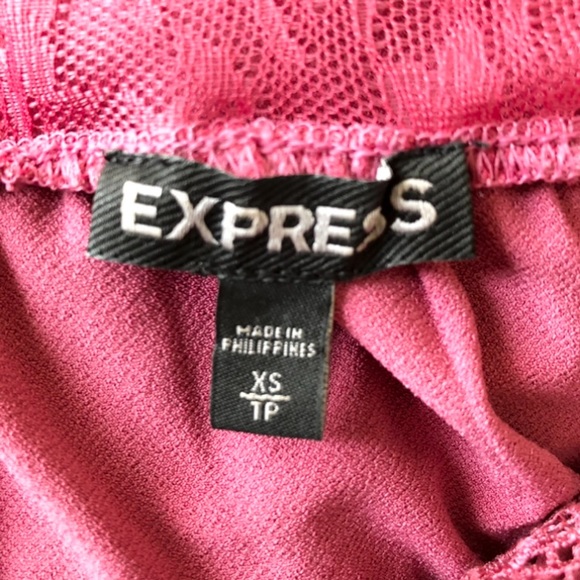 Express Tie Neck Sleeveless Blouse - Picture 11 of 13